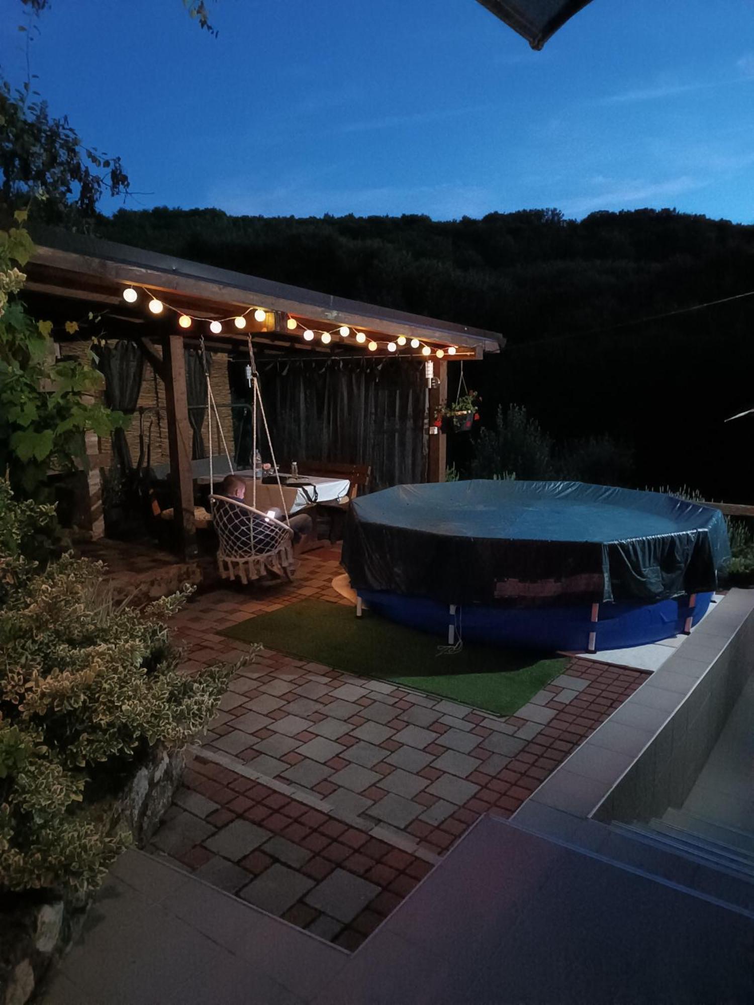 Guest House Bee Visoko Zewnętrze zdjęcie